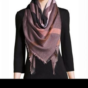 NWT Burberry Scarf Antique Rose Relaxed Mega Check Square